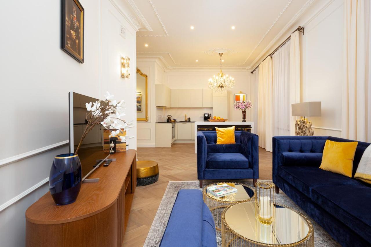 Royal Apartment Kopernika By Renters Prestige Warsaw Luaran gambar