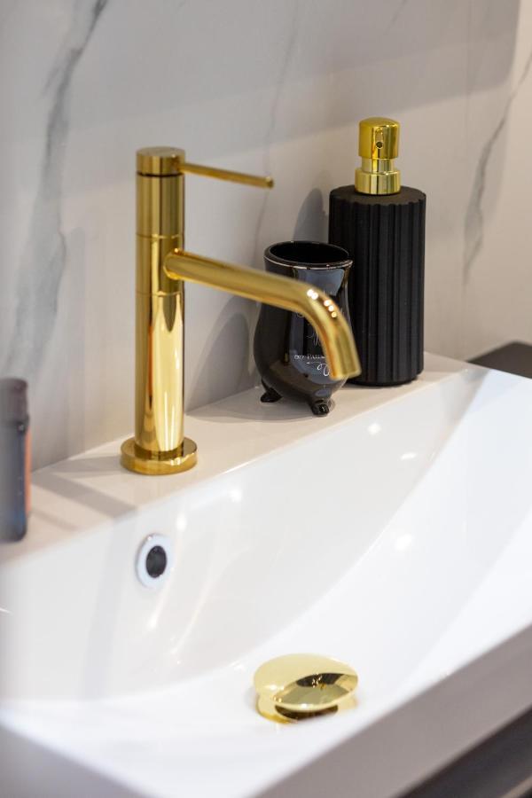 Royal Apartment Kopernika By Renters Prestige Warsaw Luaran gambar