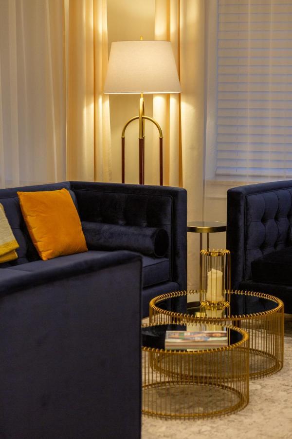 Royal Apartment Kopernika By Renters Prestige Warsaw Luaran gambar